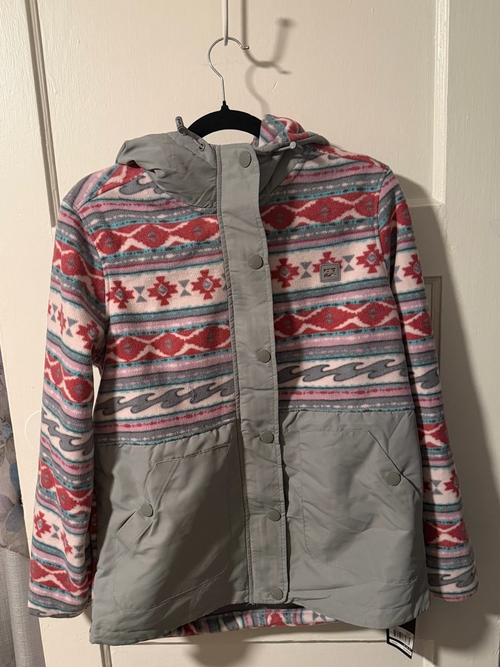 NWT Billabong Hooded Puffer Jacket Gray Pink Red Pattern Ski Snow Y2K Medium